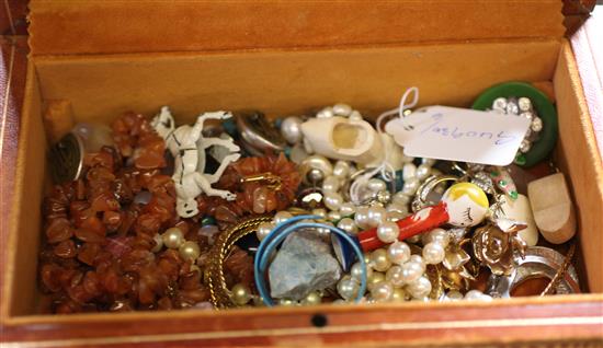 Mixed costume jewellery & loose stones